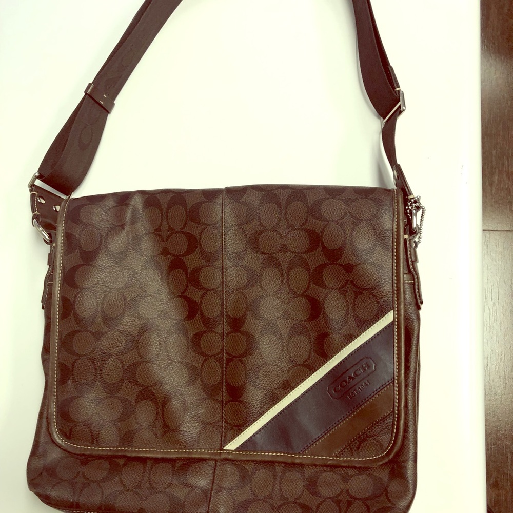 Coach 70339 Dk Br Men’s Csign messenger bag